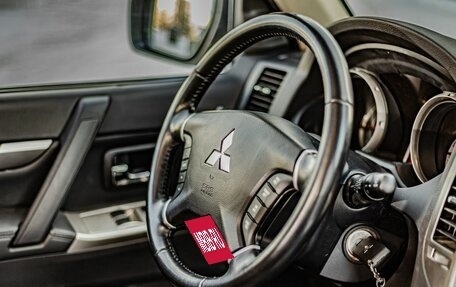 Mitsubishi Pajero IV, 2019 год, 2 985 000 рублей, 19 фотография