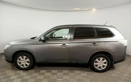 Mitsubishi Outlander III рестайлинг 3, 2012 год, 999 000 рублей, 10 фотография