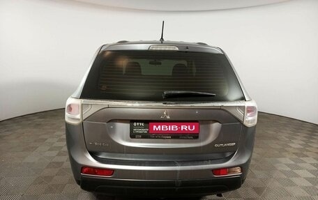 Mitsubishi Outlander III рестайлинг 3, 2012 год, 999 000 рублей, 7 фотография