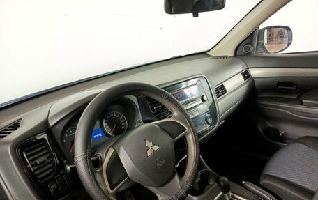 Mitsubishi Outlander III рестайлинг 3, 2012 год, 999 000 рублей, 20 фотография