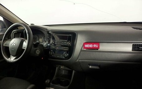 Mitsubishi Outlander III рестайлинг 3, 2012 год, 999 000 рублей, 13 фотография