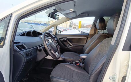 Toyota Verso I, 2013 год, 1 729 000 рублей, 9 фотография