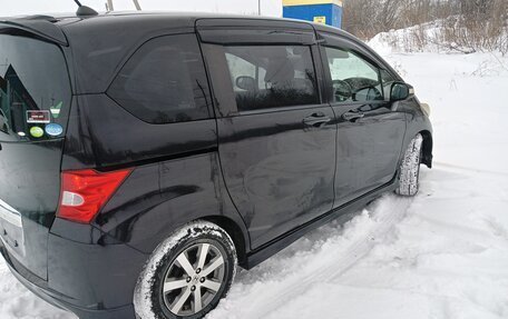 Honda Freed I, 2010 год, 1 300 000 рублей, 5 фотография