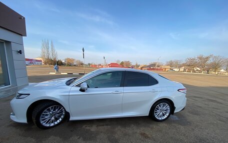 Toyota Camry, 2019 год, 3 300 000 рублей, 3 фотография