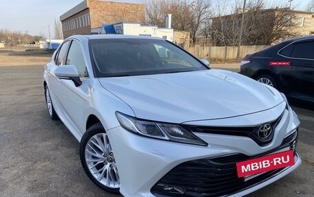 Toyota Camry, 2019 год, 3 300 000 рублей, 8 фотография