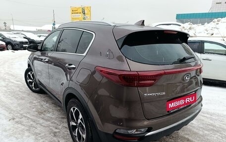 KIA Sportage IV рестайлинг, 2018 год, 2 450 000 рублей, 3 фотография