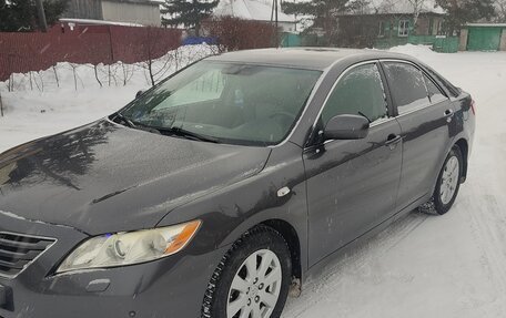 Toyota Camry, 2006 год, 1 300 000 рублей, 2 фотография