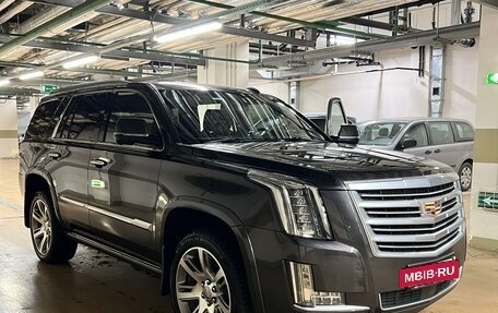 Cadillac Escalade IV, 2016 год, 4 690 000 рублей, 10 фотография