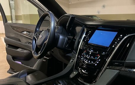 Cadillac Escalade IV, 2016 год, 4 690 000 рублей, 12 фотография