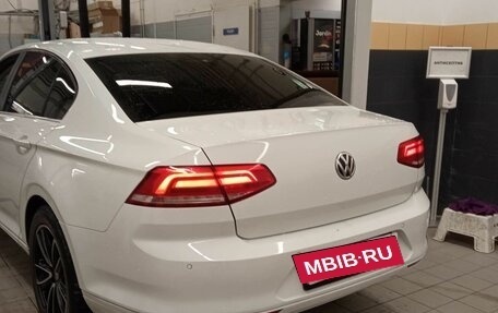 Volkswagen Passat B8 рестайлинг, 2015 год, 1 650 000 рублей, 4 фотография