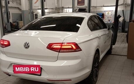 Volkswagen Passat B8 рестайлинг, 2015 год, 1 650 000 рублей, 3 фотография