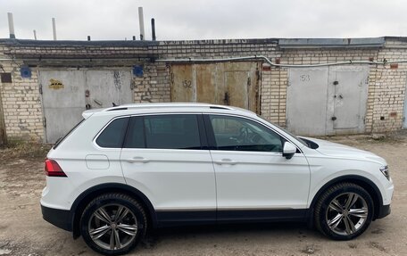 Volkswagen Tiguan II, 2018 год, 2 750 000 рублей, 5 фотография