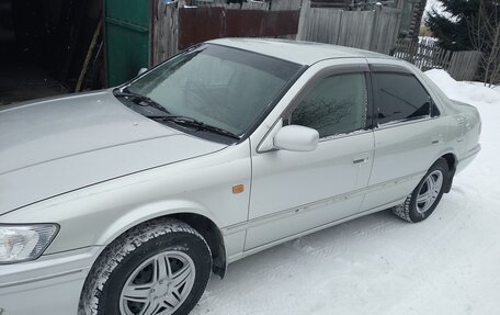 Toyota Camry, 2000 год, 700 000 рублей, 22 фотография