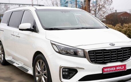 KIA Carnival III, 2019 год, 3 800 000 рублей, 1 фотография