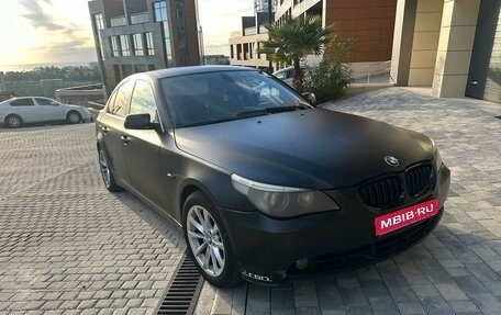 BMW 5 серия, 2006 год, 870 000 рублей, 1 фотография