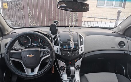 Chevrolet Cruze II, 2013 год, 835 000 рублей, 3 фотография