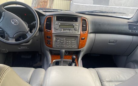 Toyota Land Cruiser 100 рестайлинг 2, 2007 год, 2 400 000 рублей, 7 фотография