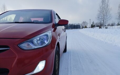 Hyundai Solaris II рестайлинг, 2011 год, 570 000 рублей, 4 фотография