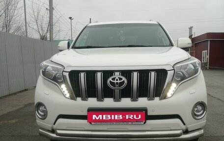 Toyota Land Cruiser Prado 150 рестайлинг 2, 2014 год, 3 970 000 рублей, 9 фотография