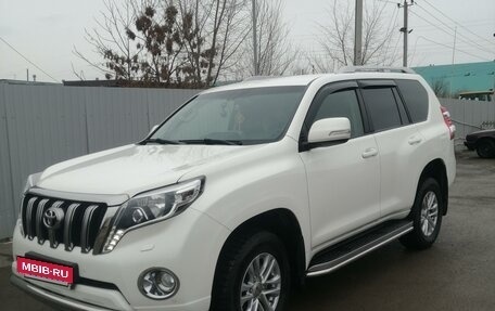 Toyota Land Cruiser Prado 150 рестайлинг 2, 2014 год, 3 970 000 рублей, 7 фотография