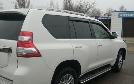 Toyota Land Cruiser Prado 150 рестайлинг 2, 2014 год, 3 970 000 рублей, 12 фотография