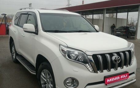 Toyota Land Cruiser Prado 150 рестайлинг 2, 2014 год, 3 970 000 рублей, 11 фотография