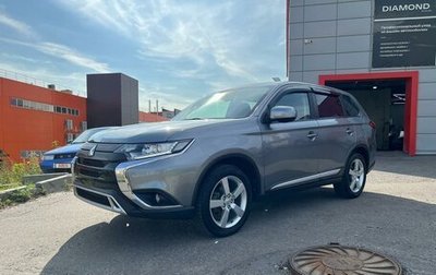 Mitsubishi Outlander III рестайлинг 3, 2020 год, 2 895 000 рублей, 1 фотография