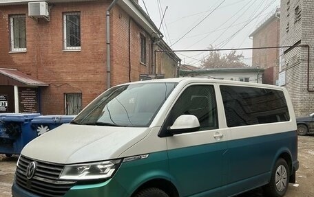 Volkswagen Caravelle T6 рестайлинг, 2021 год, 6 700 000 рублей, 1 фотография