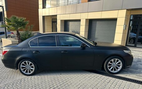 BMW 5 серия, 2006 год, 870 000 рублей, 2 фотография