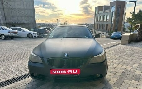 BMW 5 серия, 2006 год, 870 000 рублей, 8 фотография