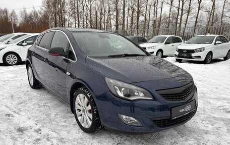 Opel Astra J, 2011 год, 884 000 рублей, 1 фотография