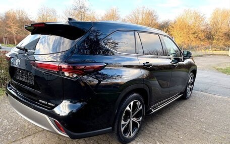 Toyota Highlander, 2024 год, 6 540 000 рублей, 6 фотография