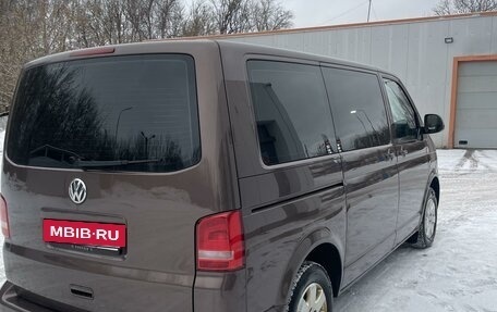 Volkswagen Caravelle T5, 2011 год, 2 300 000 рублей, 4 фотография