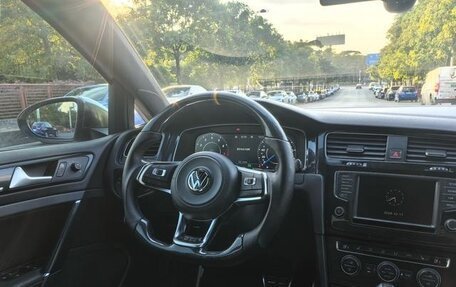 Volkswagen Golf GTI VII, 2016 год, 1 986 000 рублей, 9 фотография