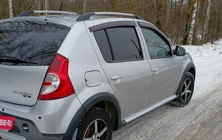 Renault Sandero I, 2013 год, 700 000 рублей, 1 фотография