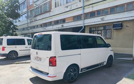 Volkswagen Multivan T6 рестайлинг, 2020 год, 7 200 000 рублей, 4 фотография