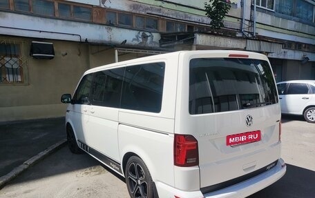 Volkswagen Multivan T6 рестайлинг, 2020 год, 7 200 000 рублей, 6 фотография