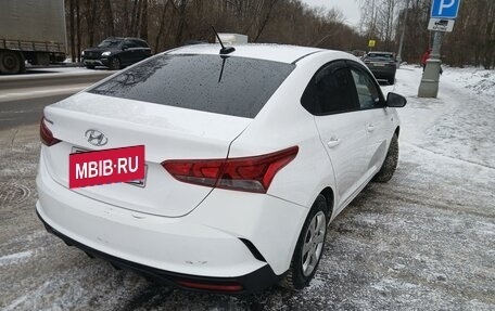 Hyundai Solaris II рестайлинг, 2021 год, 1 290 000 рублей, 2 фотография