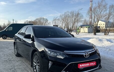 Toyota Camry, 2017 год, 2 800 000 рублей, 2 фотография