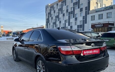 Toyota Camry, 2017 год, 2 800 000 рублей, 6 фотография