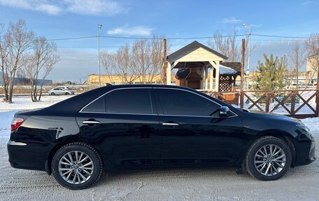 Toyota Camry, 2017 год, 2 800 000 рублей, 7 фотография