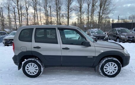 Chevrolet Niva I рестайлинг, 2018 год, 818 000 рублей, 8 фотография