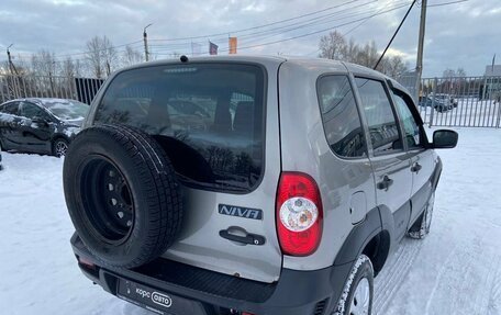 Chevrolet Niva I рестайлинг, 2018 год, 818 000 рублей, 7 фотография