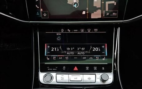 Audi A8, 2021 год, 7 500 000 рублей, 14 фотография