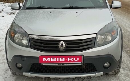 Renault Sandero I, 2013 год, 700 000 рублей, 6 фотография