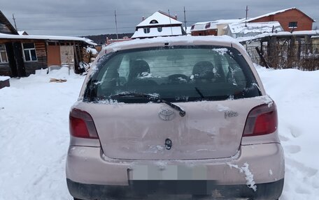 Toyota Vitz, 1999 год, 220 000 рублей, 2 фотография