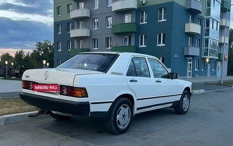 Mercedes-Benz 190 (W201), 1984 год, 500 000 рублей, 5 фотография