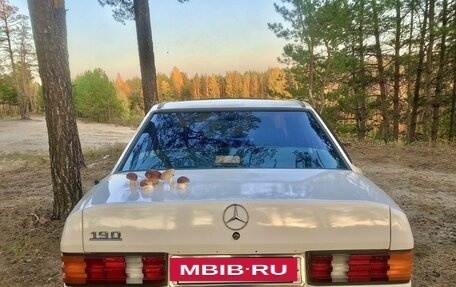 Mercedes-Benz 190 (W201), 1984 год, 500 000 рублей, 4 фотография