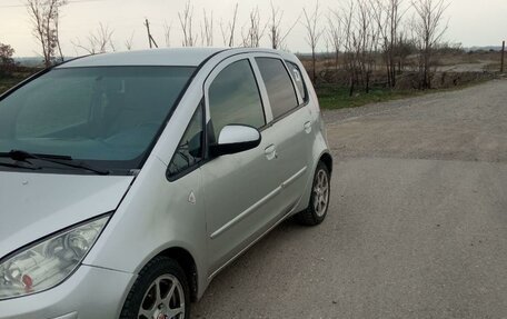 Mitsubishi Colt VI рестайлинг, 2005 год, 400 000 рублей, 3 фотография