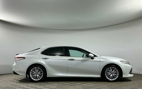 Toyota Camry, 2018 год, 3 299 000 рублей, 4 фотография